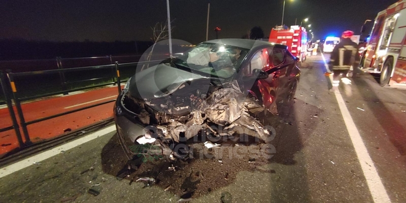 CASELLE - Ennesimo incidente stradale lungo la provinciale: due feriti, uno grave - FOTO