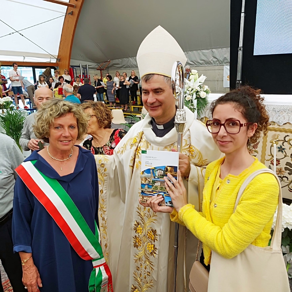 DRUENTO - La comunità ha accolto monsignor Repole: «amico, fratello, vescovo» - FOTO
