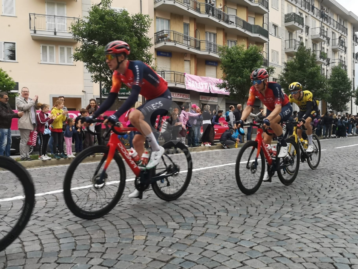 GIRO D'ITALIA A RIVOLI - Vince Denz: per la città una giornata indimenticabile - FOTO E VIDEO