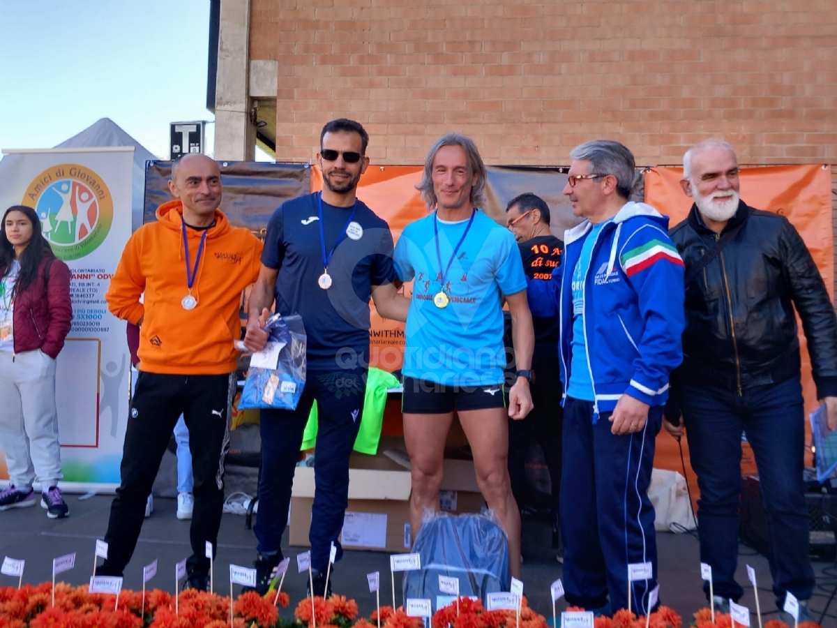 VENARIA - Una marea di gente per la «StraVenaria» e la «21 Reale» - FOTO E VIDEO