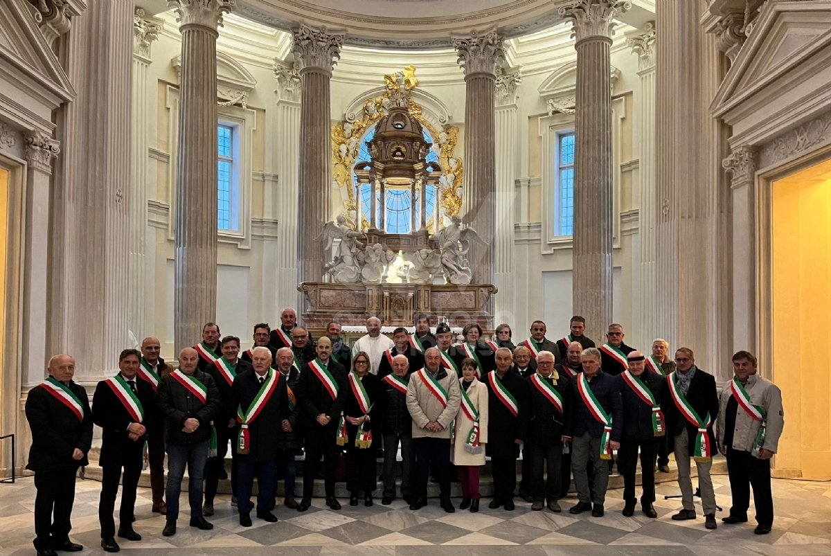 VENARIA - A Sant'Uberto celebrata la Virgo Fidelis, Patrona dell'Arma dei Carabinieri - FOTO