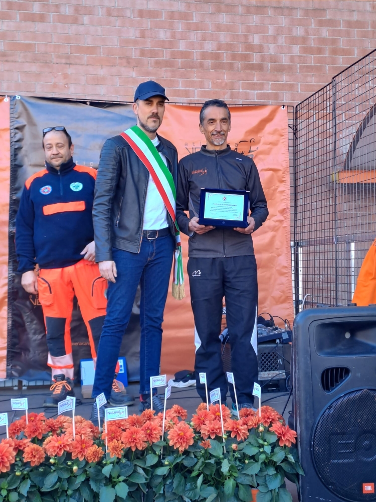 VENARIA - Una marea di gente per la «StraVenaria» e la «21 Reale» - FOTO E VIDEO