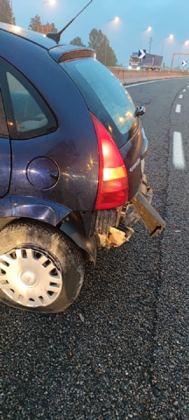 RIVOLI - Scontro fra tre mezzi in tangenziale prima dell'alba: disagi al traffico - FOTO