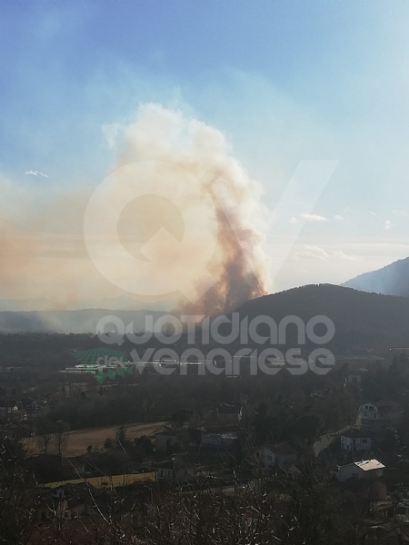CASELETTE-VAL DELLA TORRE - Incendio sul Musiné: situazione sotto controllo