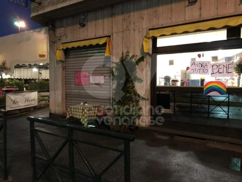VENARIA - Coronavirus, serrande alzate per protesta: i commercianti vogliono aiuti dallo Stato