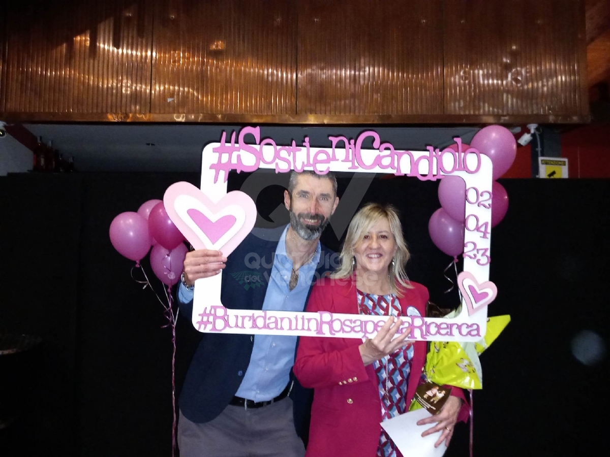 VENARIA - «Venaria Reale Charity Dinner»: 12mila euro alla Fondazione piemontese per la ricerca sul cancro - FOTO
