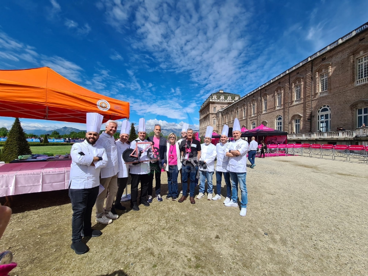 GIRO D'ITALIA A VENARIA - Riviviamo le emozioni della «Grande Partenza» - TUTTE LE FOTO