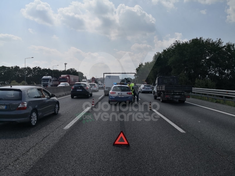 VENARIA-BORGARO - Scontro in tangenziale: tre auto coinvolte, due i feriti