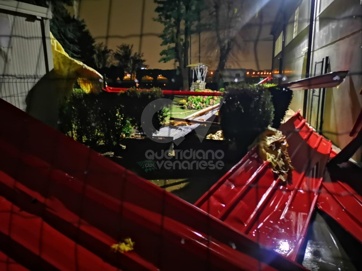 MALTEMPO A COLLEGNO - Chiusi alcuni accessi del cimitero, danni al Campo Volo e a Villa Licia - FOTO