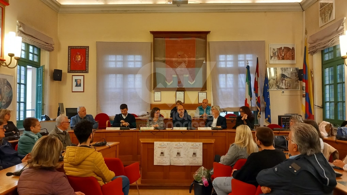 VENARIA - Presentato «Lessico Magistrale», il nuovo libro di Assunta Madera - FOTO