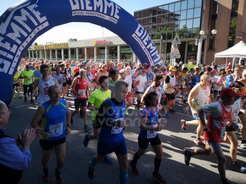 VENARIA - Solito successo per la «StraVenaria»: le foto più belle