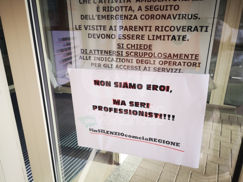 VENARIA-RIVOLI - «#InSilenzioComelaRegione», la protesta dei sindacati negli ospedali Asl To3 - FOTO E VIDEO