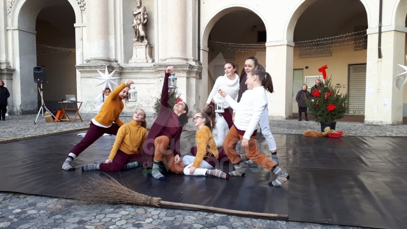 VENARIA - La danza contemporanea chiude le festività natalizie in città
