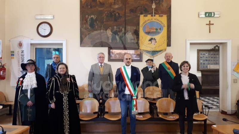 VENARIA - 43esimo Real Carnevale: consegnate le chiavi al Lucio d'la Venaria e alla Castellana