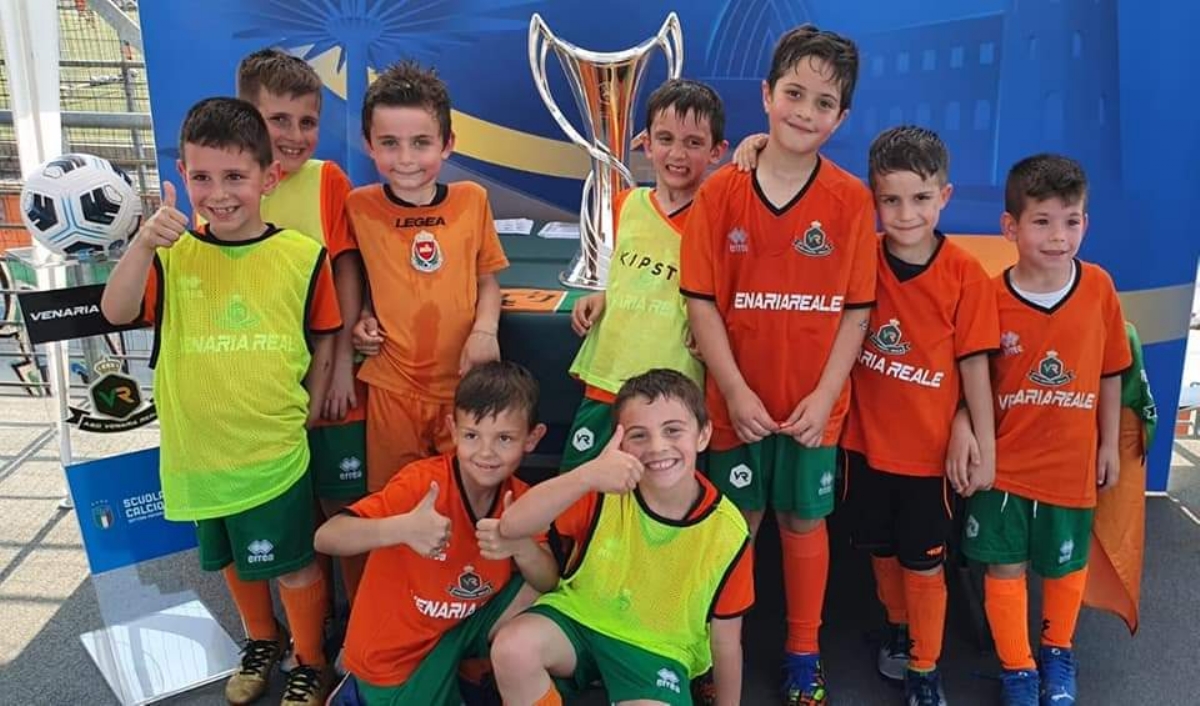 VENARIA - Sabato il «Torneo Magico» di calcio femminile: al Don Mosso si potrà ammirare nuovamente la coppa della Uefa Women's Champions League - FOTO