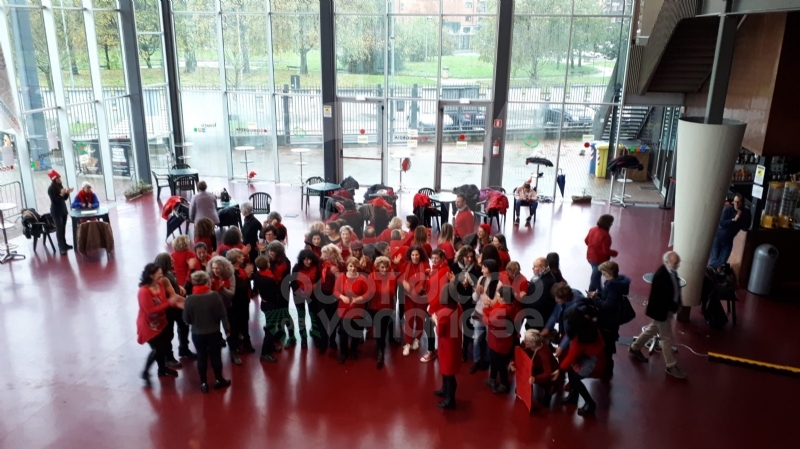 VENARIA-DRUENTO - Violenza sulle donne: flash mob e dibattiti per mantenere alta l'attenzione