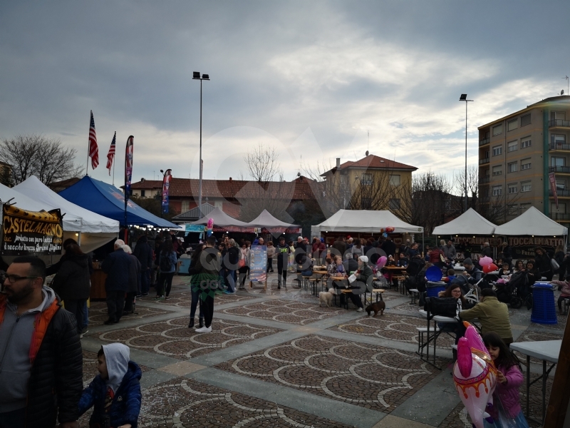 VENARIA - Lo Street Food della «Associazione italiana cuochi itineranti» torna in estate