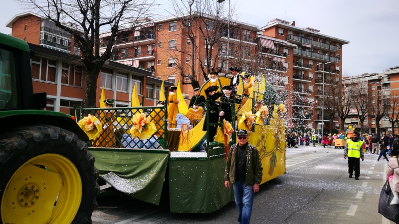 BORGARO - Successo per la «Primavera in Maschera»: le foto più belle del Carnevale Borgarese