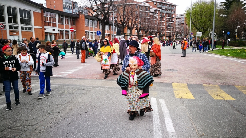 BORGARO - Successo per la «Primavera in Maschera»: le foto più belle del Carnevale Borgarese