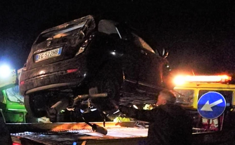 LA CASSA - TRAGEDIA SULLA PROVINCIALE: DUE SINTI MORTI E UN FERITO IN UN INCIDENTE STRADALE