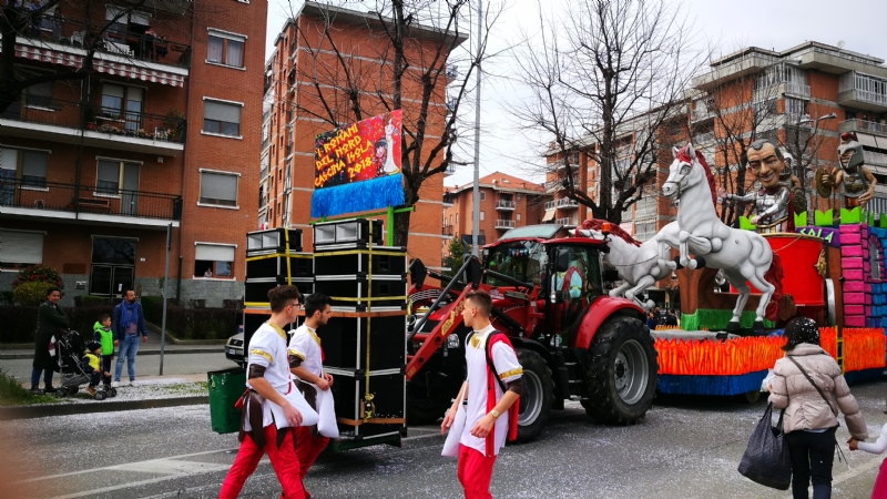 BORGARO - Successo per la «Primavera in Maschera»: le foto più belle del Carnevale Borgarese