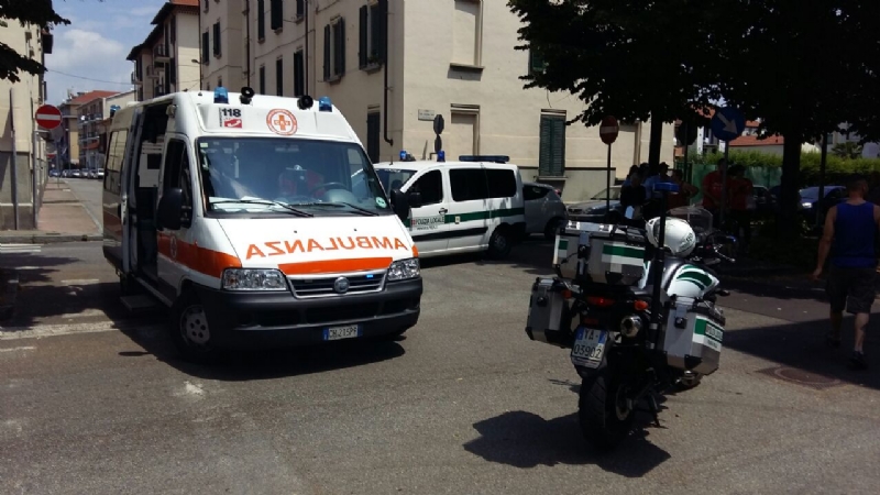 VENARIA - Ennesimo incidente stradale in corso Papa Giovanni: un ferito
