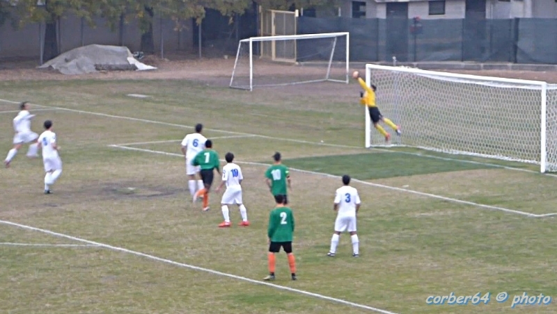CALCIO - Campionato Juniores: il Volpiano rifila quattro reti al Venaria