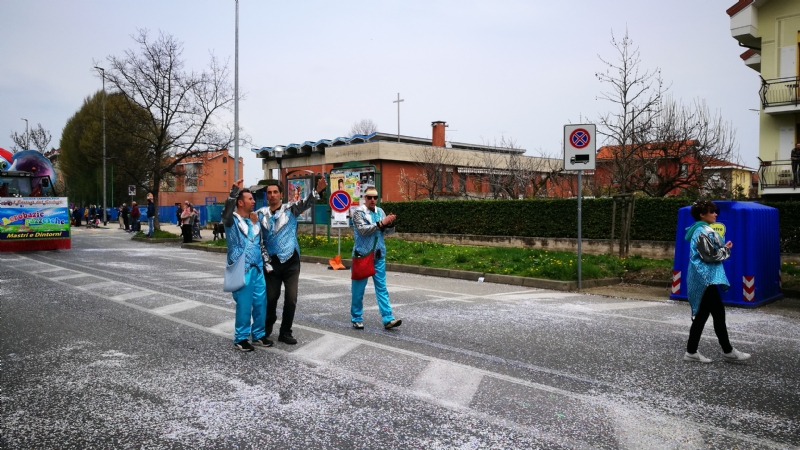 BORGARO - Successo per la «Primavera in Maschera»: le foto più belle del Carnevale Borgarese