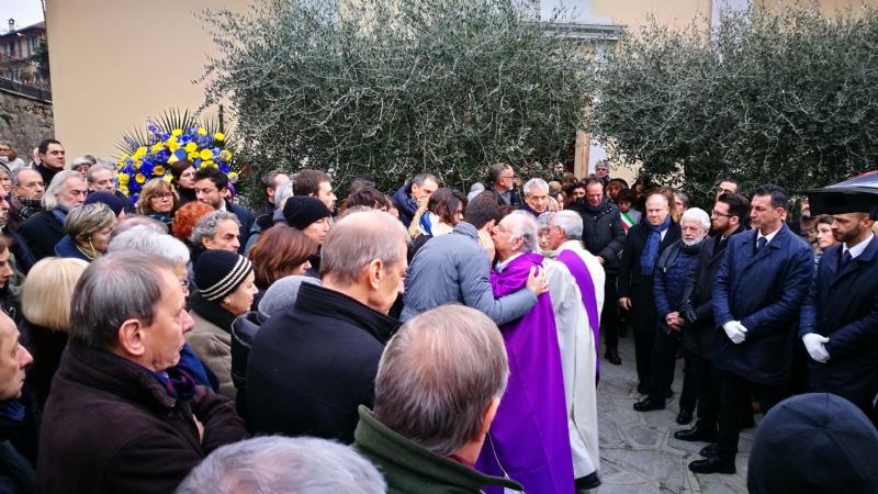 GIVOLETTO - L'ultimo saluto all'assessore Maurizio Braccialarghe - LE FOTO