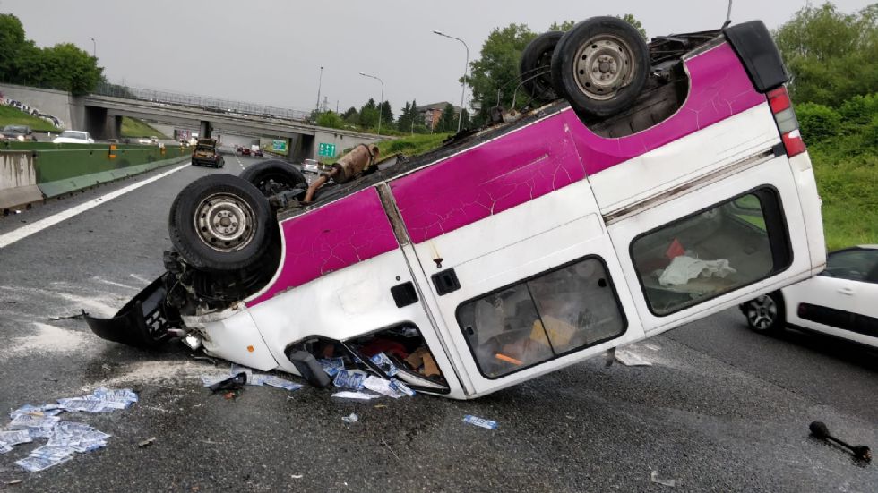 Venaria Reale Brutto Incidente Tangenziale Nord Di Torino In Tilt Due Feriti Al Maria Vittoria Foto
