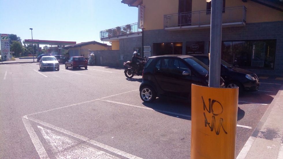 Via Val Della Torre 19 VAL DELLA TORRE - Chiede di spostare la macchina ma viene aggredito