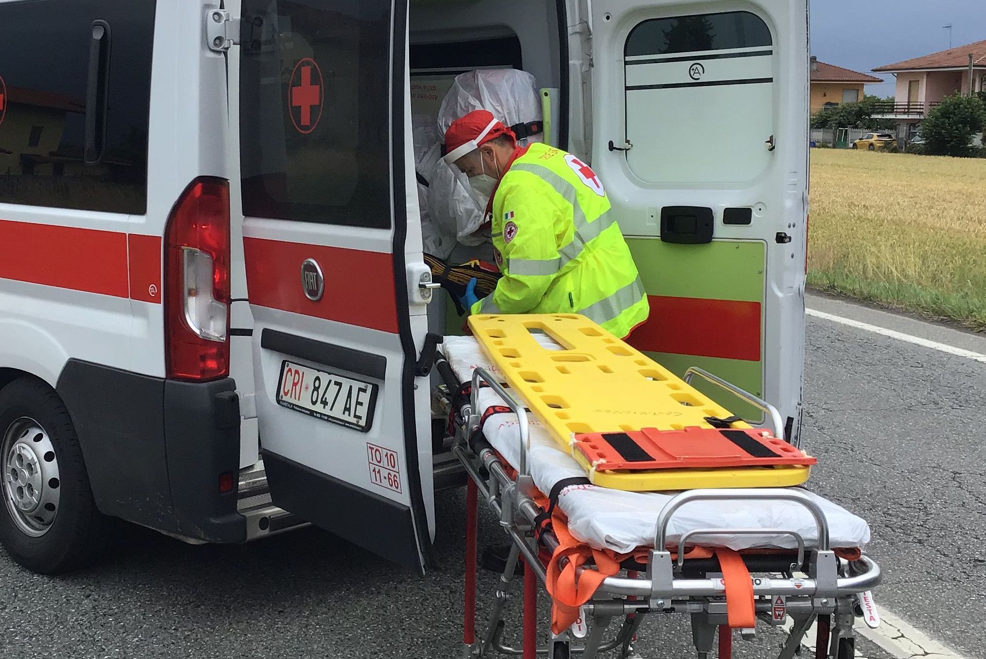 INCIDENTE A RIVOLI - Scontro tra uno scooter e un mezzo Cidiu: 35enne in gravi condizioni