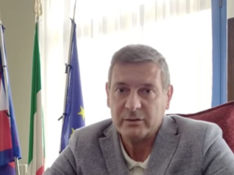 FRECCIA TRICOLORE SI SCHIANTA AL SUOLO - Il Comune di Borgaro annulla la Patronale