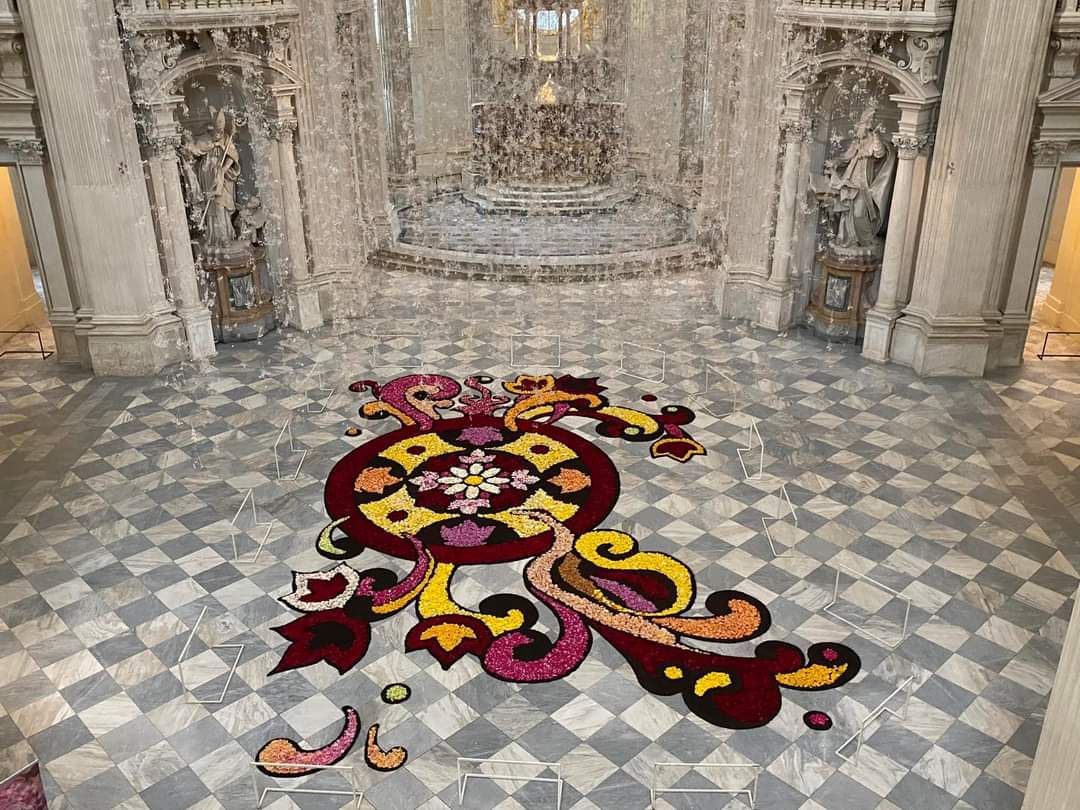 VENARIA - A Sant'Uberto una meraviglia chiamata Infiorata: quando e come vederla - FOTO