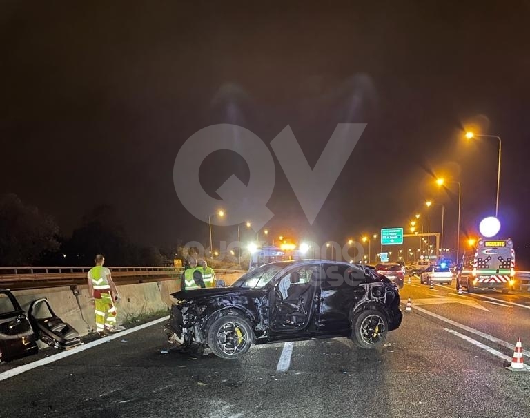 Incidente In Tangenziale A Rivoli Scontro Fra Due Auto Quattro Feriti Foto