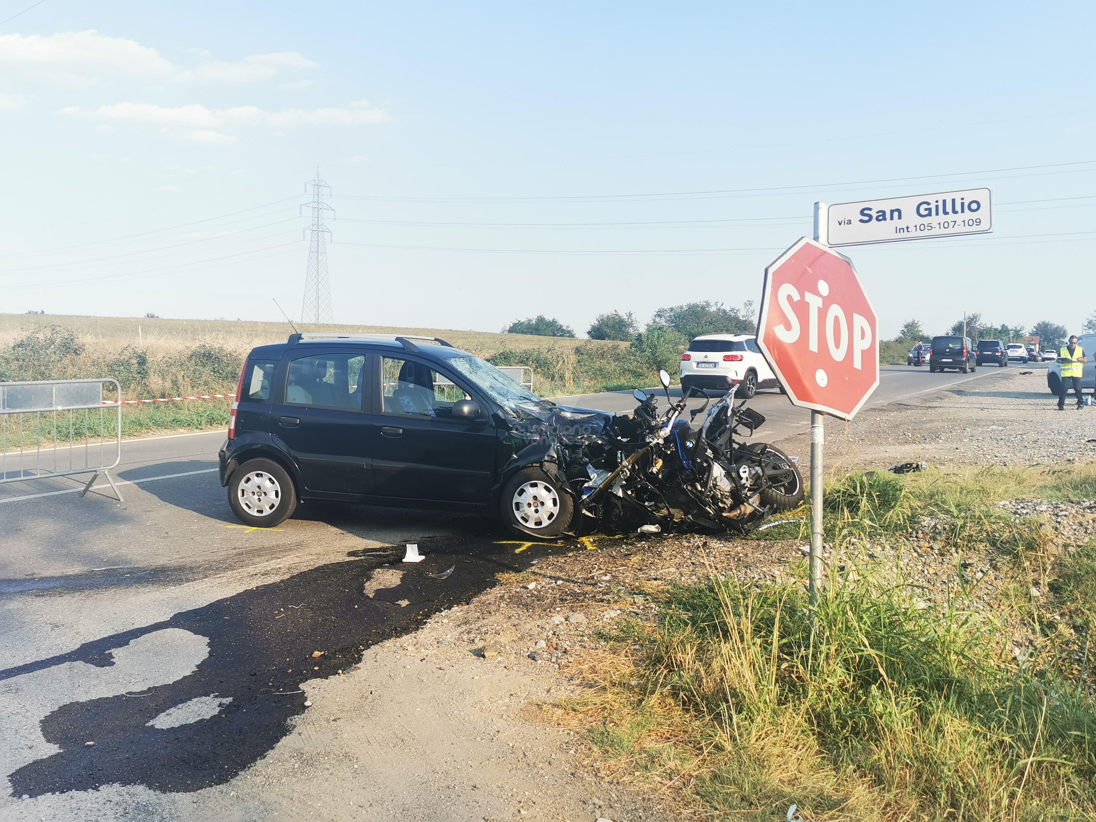 INCIDENTE MORTALE A PIANEZZA - Sono di Carmagnola le due vittime dello scontro di via San Gillio