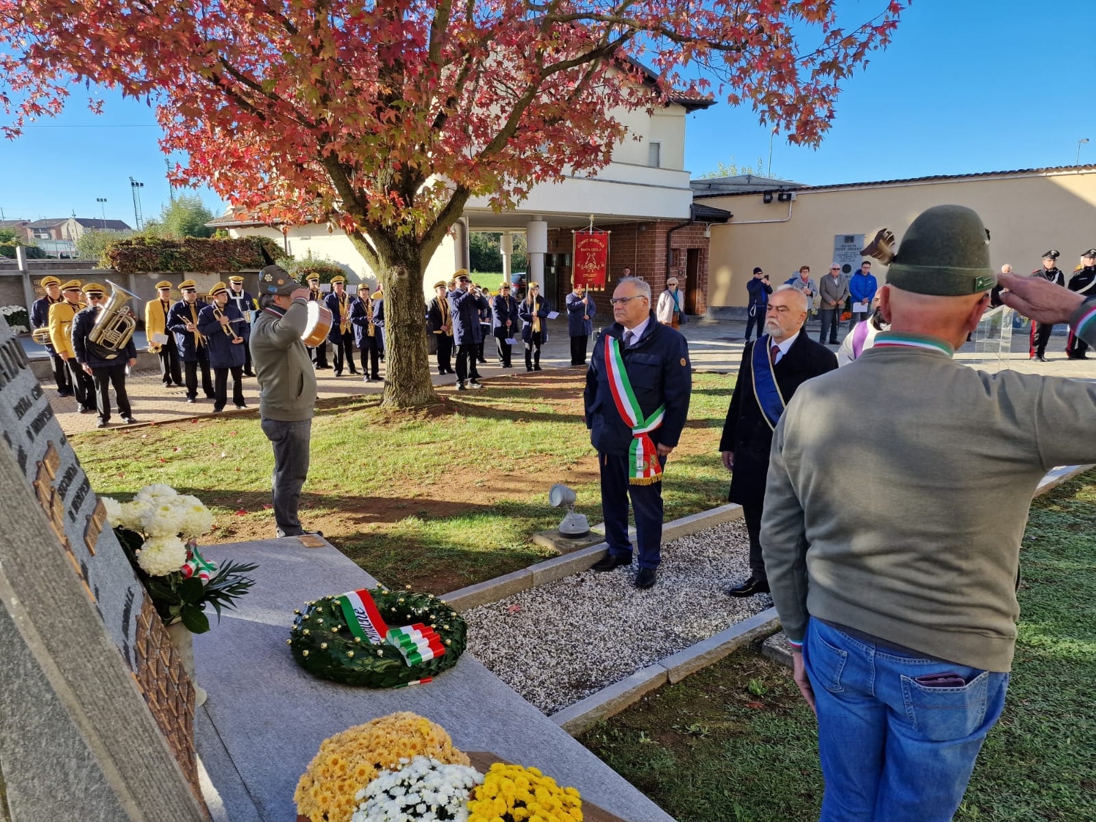 DELLA TORREVARISELLA Celebrato il IV Novembre FOTO