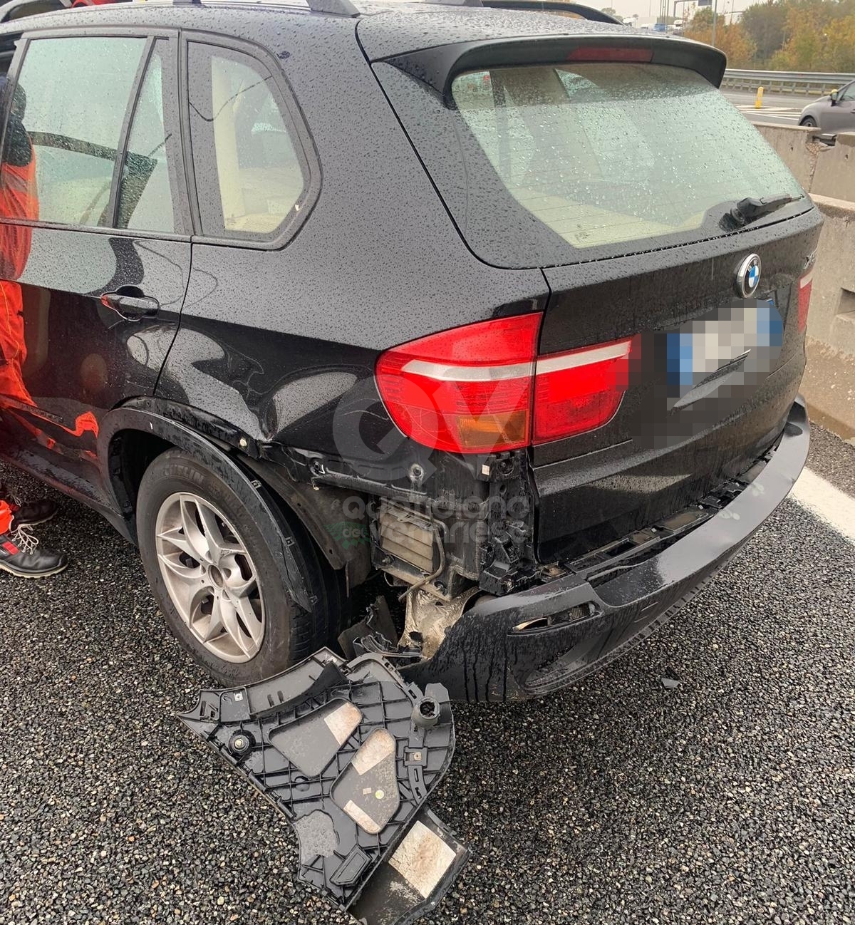 INCIDENTE IN TANGENZIALE A RIVOLI - Scontro fra due auto: feriti e forti disagi